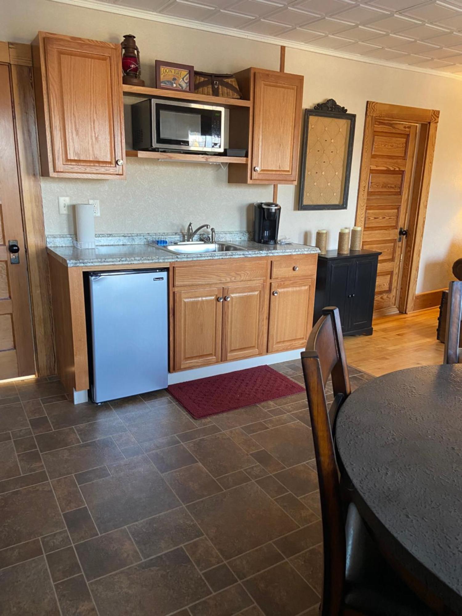 Tavern - Country Suite Newport Εξωτερικό φωτογραφία
